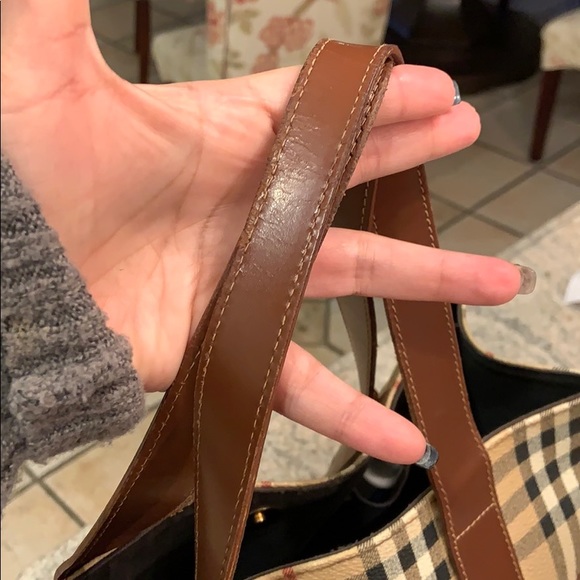 Burberry medium tote - Picture 7 of 11
